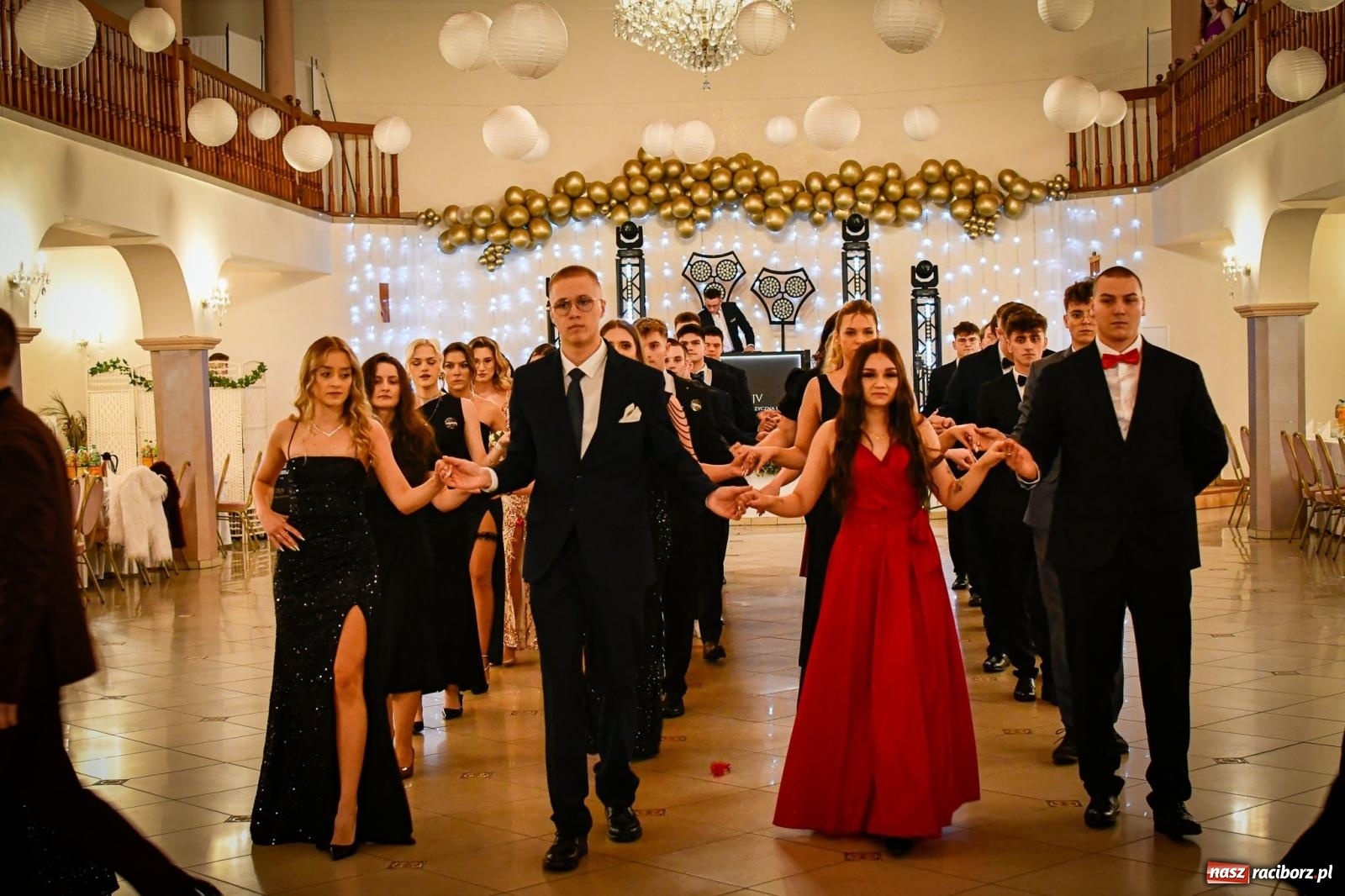 Zdjęcie w galerii na portalu naszraciborz.pl: Studniówka raciborskiego Ekonomika [FOTO i WIDEO] wiadomości z regionu