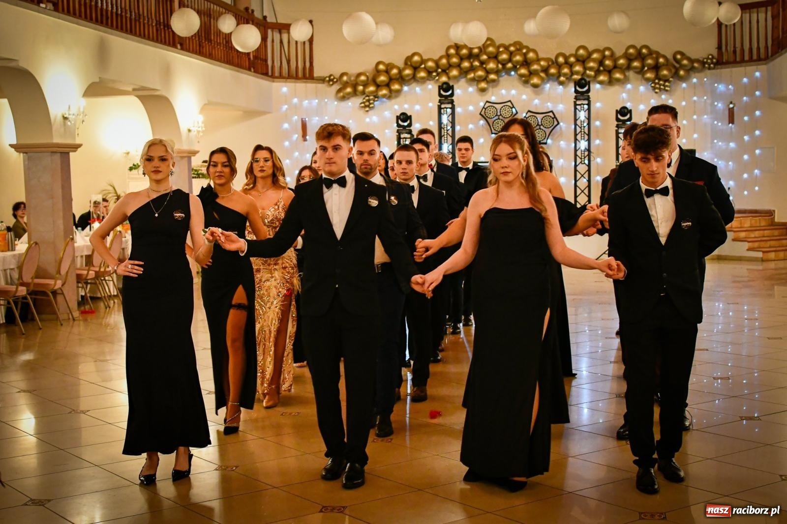 Zdjęcie w galerii na portalu naszraciborz.pl: Studniówka raciborskiego Ekonomika [FOTO i WIDEO] wiadomości z regionu