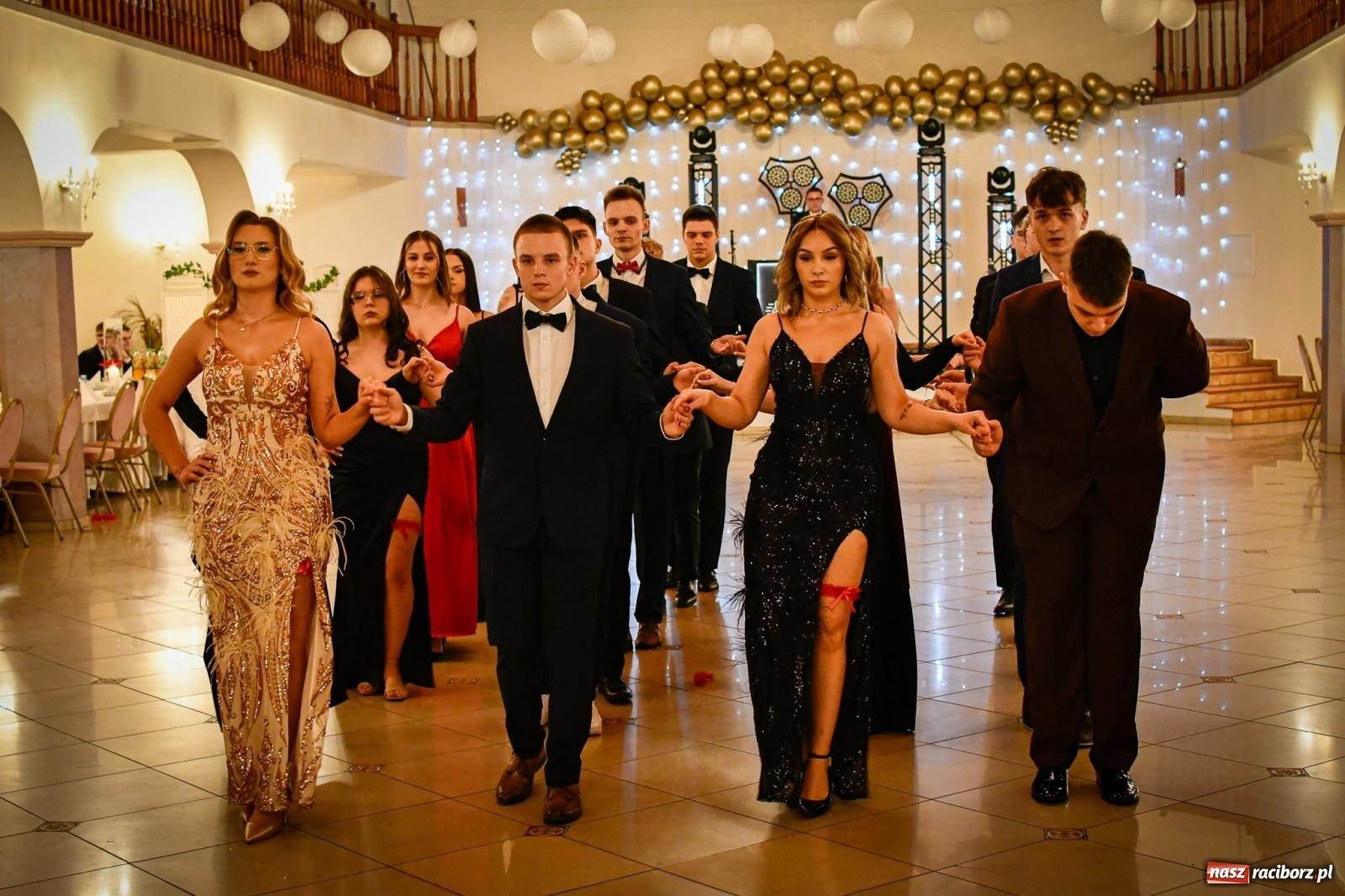 Zdjęcie w galerii na portalu naszraciborz.pl: Studniówka raciborskiego Ekonomika [FOTO i WIDEO] wiadomości z regionu