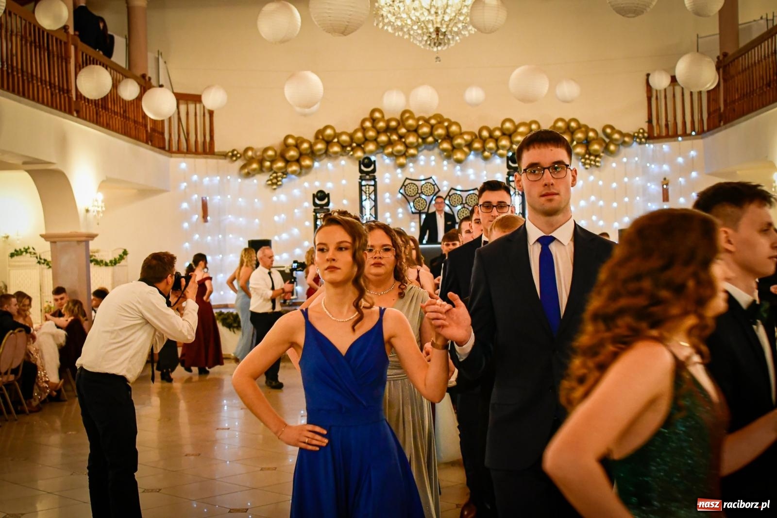 Zdjęcie w galerii na portalu naszraciborz.pl: Studniówka raciborskiego Ekonomika [FOTO i WIDEO] wiadomości z regionu