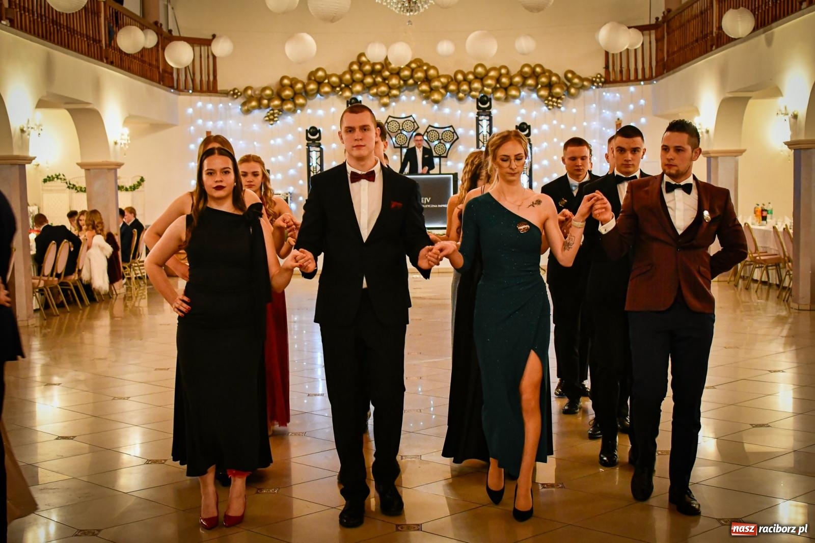 Zdjęcie w galerii na portalu naszraciborz.pl: Studniówka raciborskiego Ekonomika [FOTO i WIDEO] wiadomości z regionu