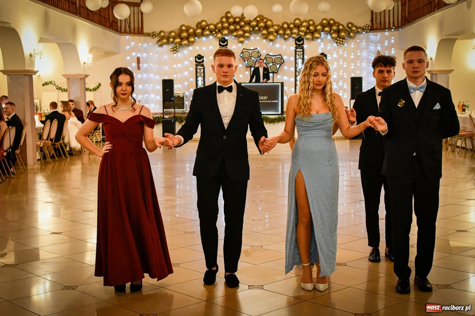 Zdjęcie w galerii na portalu naszraciborz.pl: Studniówka raciborskiego Ekonomika [FOTO i WIDEO] wiadomości z regionu