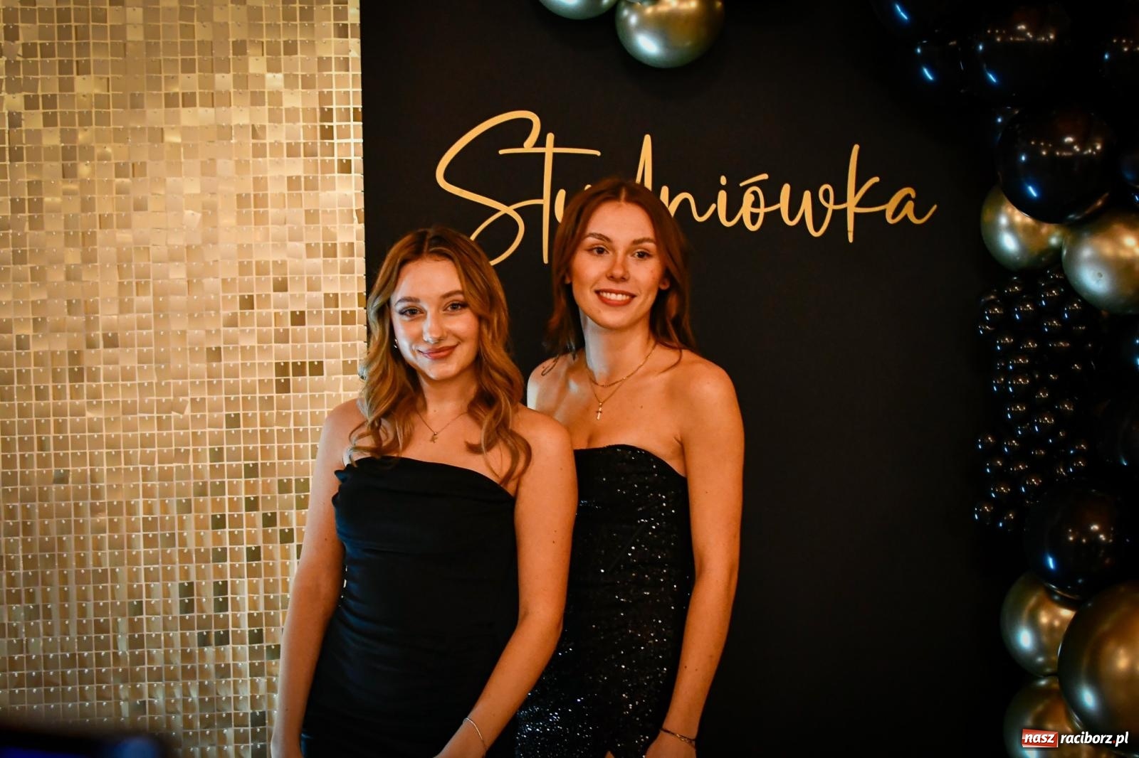 Zdjęcie w galerii na portalu naszraciborz.pl: Studniówka raciborskiego Ekonomika [FOTO i WIDEO] wiadomości z regionu