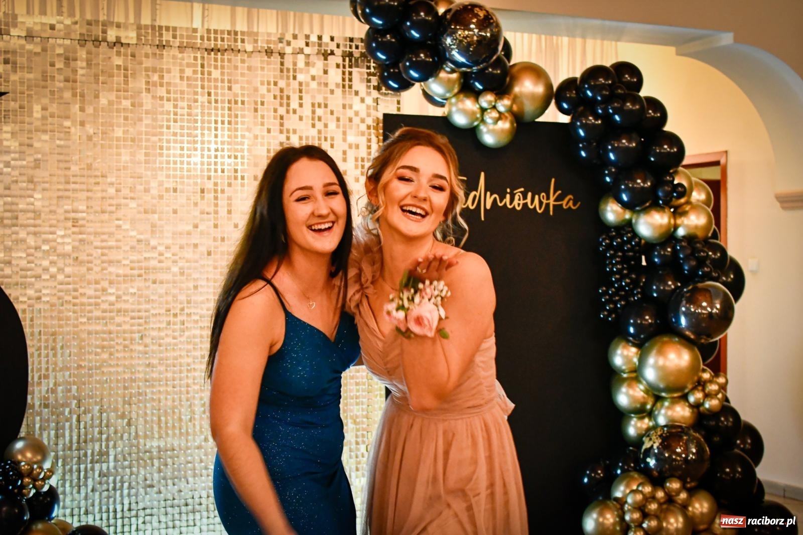 Zdjęcie w galerii na portalu naszraciborz.pl: Studniówka raciborskiego Ekonomika [FOTO i WIDEO] wiadomości z regionu