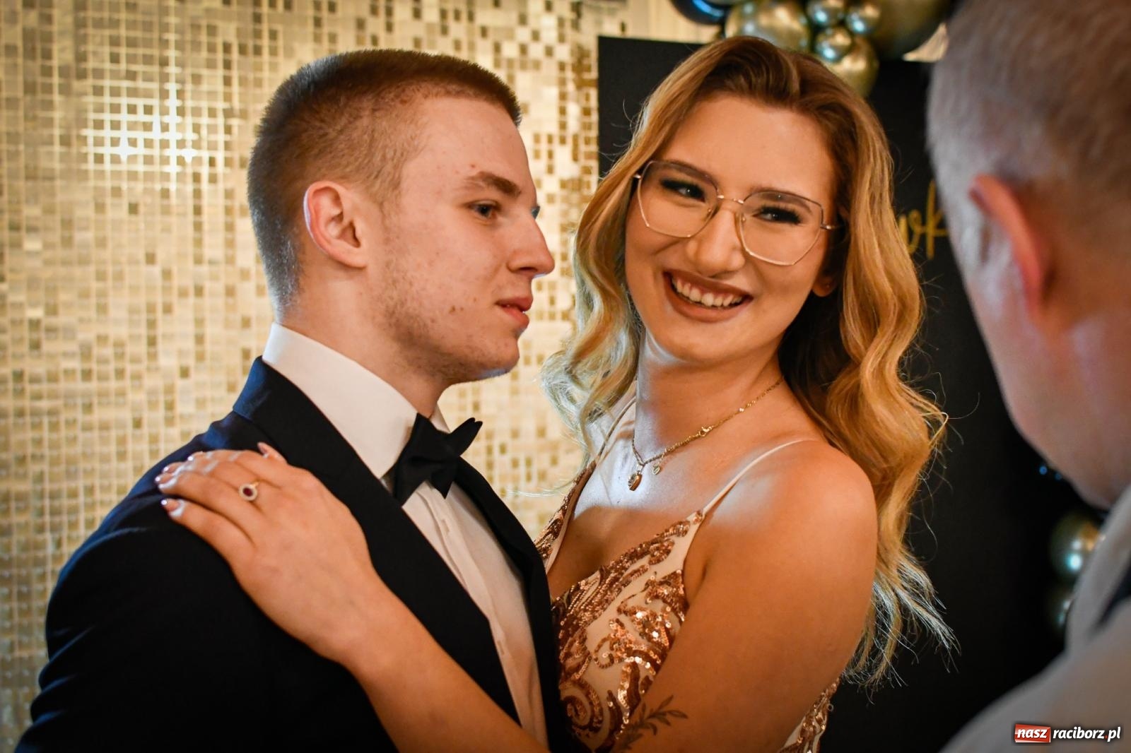 Zdjęcie w galerii na portalu naszraciborz.pl: Studniówka raciborskiego Ekonomika [FOTO i WIDEO] wiadomości z regionu