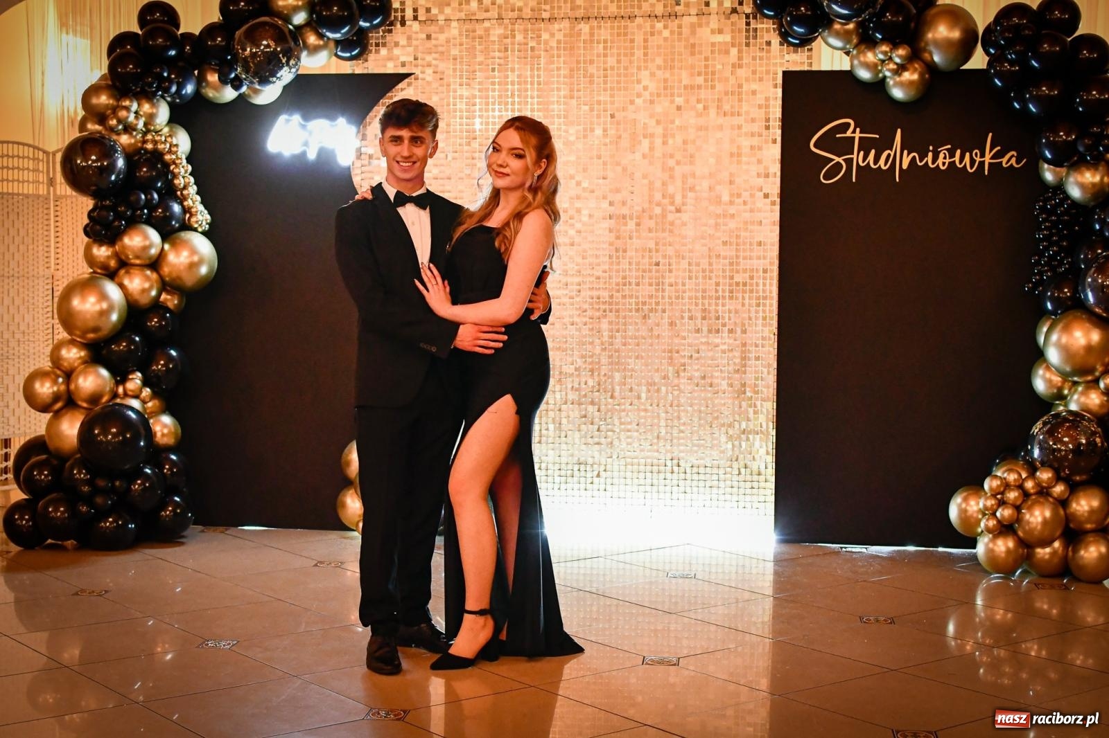 Zdjęcie w galerii na portalu naszraciborz.pl: Studniówka raciborskiego Ekonomika [FOTO i WIDEO] wiadomości z regionu