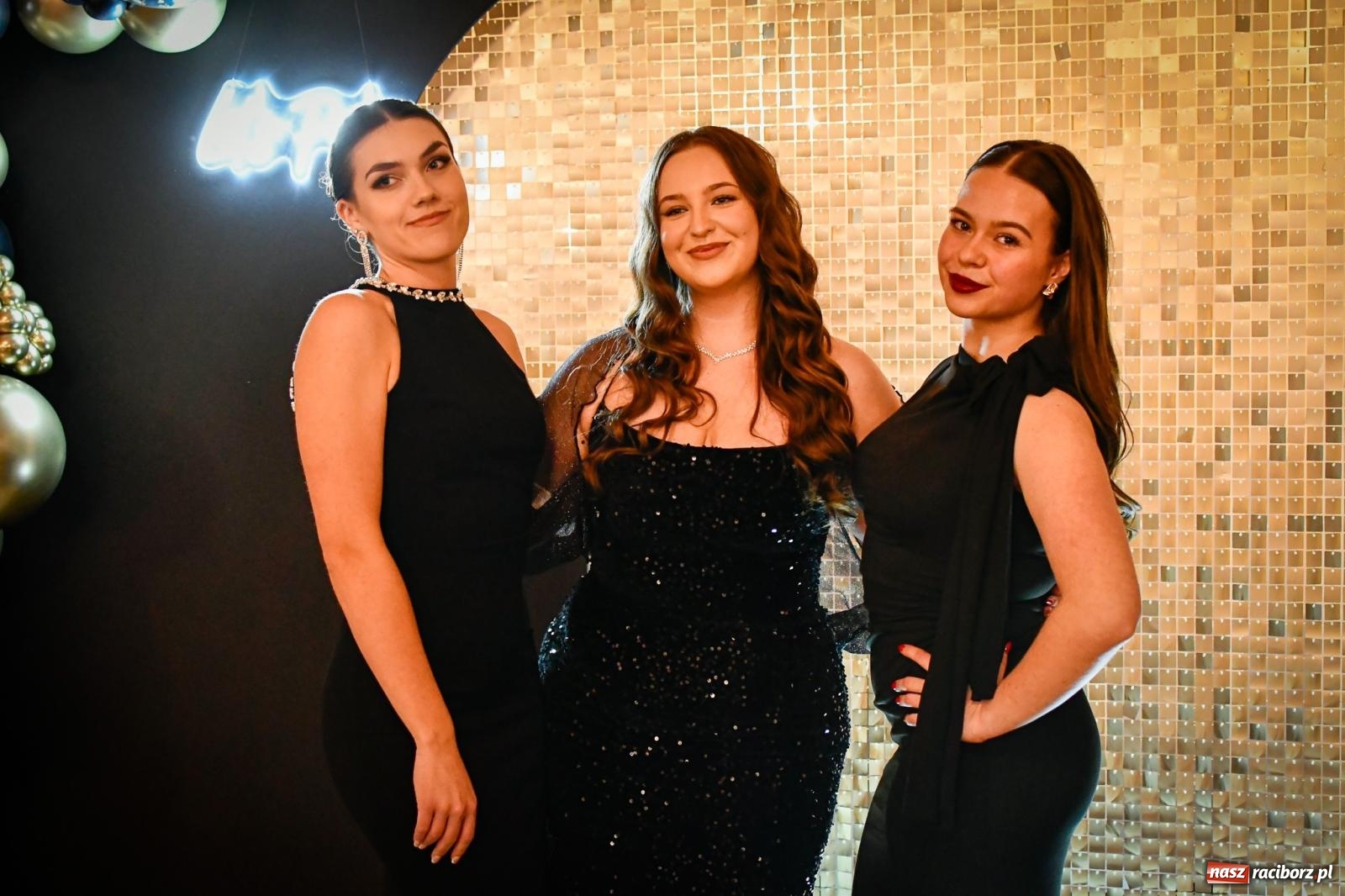 Zdjęcie w galerii na portalu naszraciborz.pl: Studniówka raciborskiego Ekonomika [FOTO i WIDEO] wiadomości z regionu