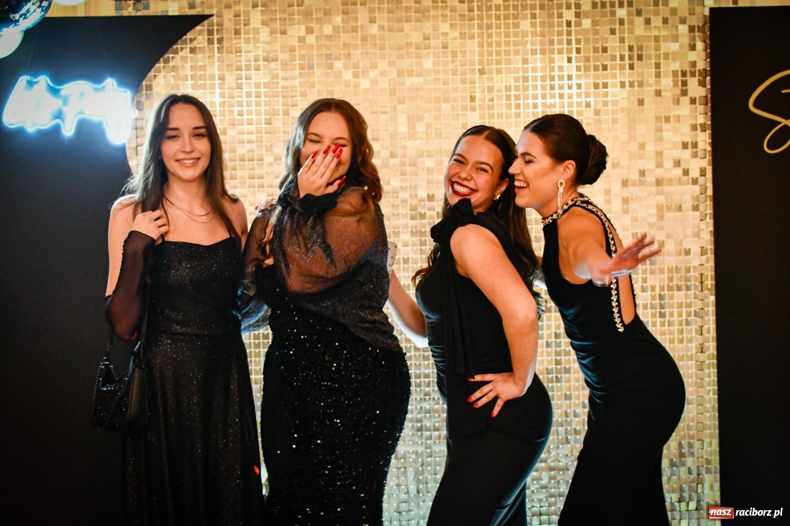 Zdjęcie w galerii na portalu naszraciborz.pl: Studniówka raciborskiego Ekonomika [FOTO i WIDEO] wiadomości z regionu