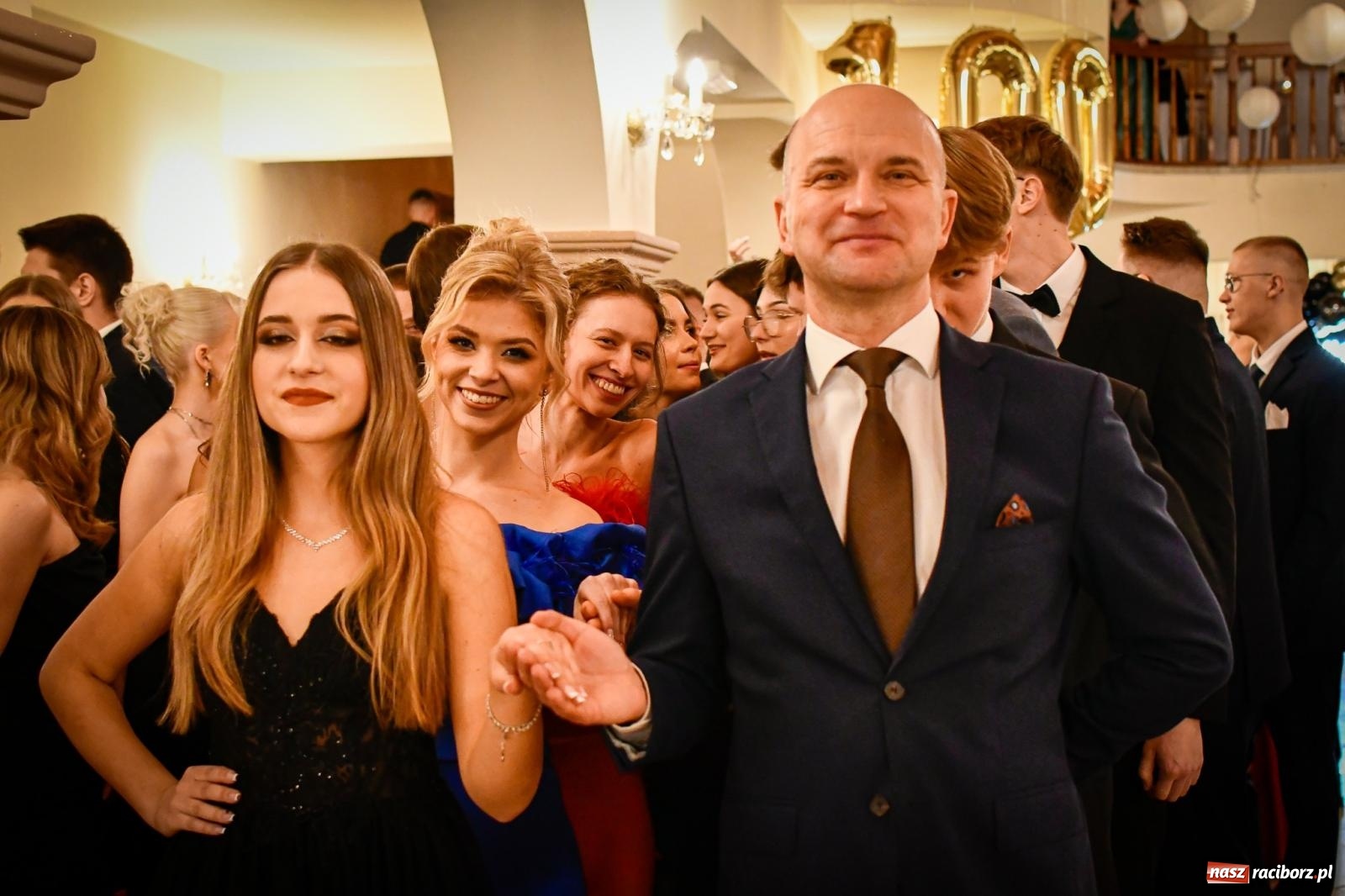 Zdjęcie w galerii na portalu naszraciborz.pl: Studniówka raciborskiego Ekonomika [FOTO i WIDEO] wiadomości z regionu