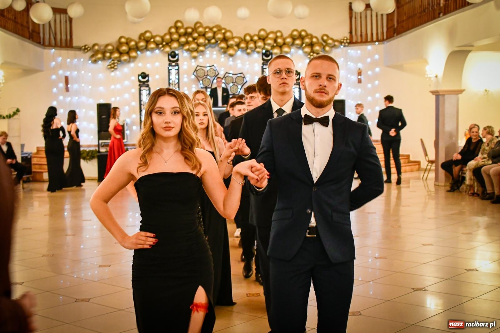 Zdjęcie w galerii na portalu naszraciborz.pl: Studniówka raciborskiego Ekonomika [FOTO i WIDEO] wiadomości z regionu