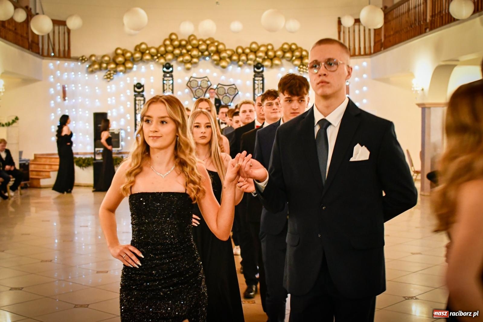 Zdjęcie w galerii na portalu naszraciborz.pl: Studniówka raciborskiego Ekonomika [FOTO i WIDEO] wiadomości z regionu