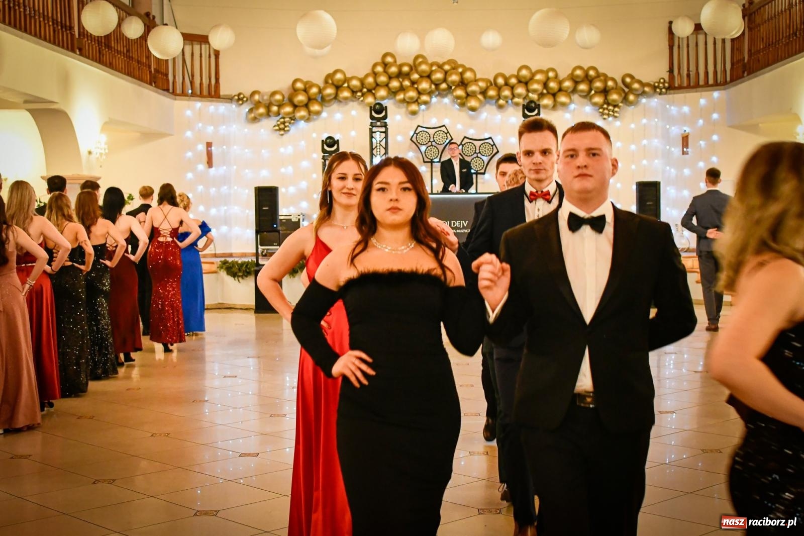 Zdjęcie w galerii na portalu naszraciborz.pl: Studniówka raciborskiego Ekonomika [FOTO i WIDEO] wiadomości z regionu