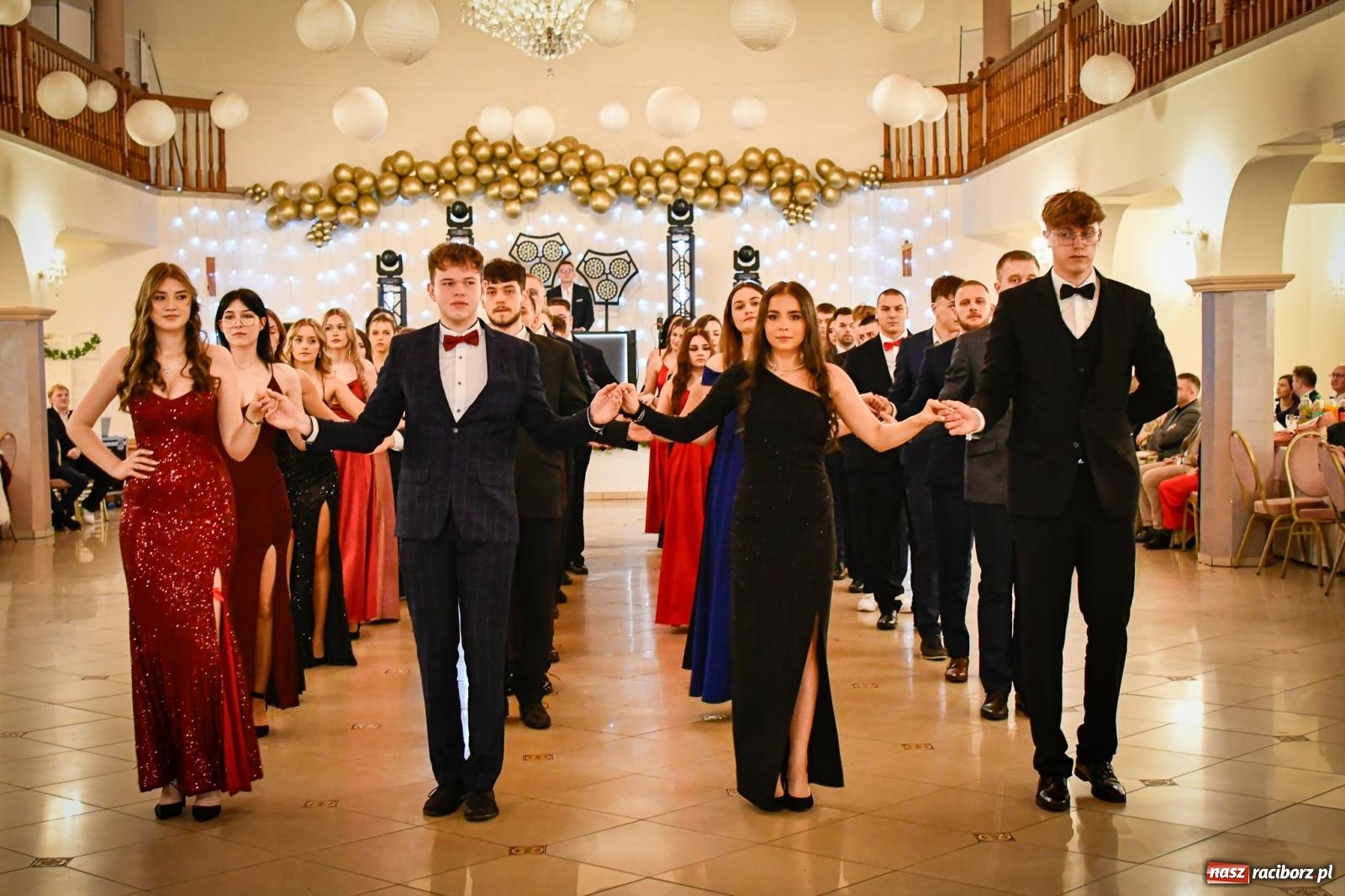 Zdjęcie w galerii na portalu naszraciborz.pl: Studniówka raciborskiego Ekonomika [FOTO i WIDEO] wiadomości z regionu