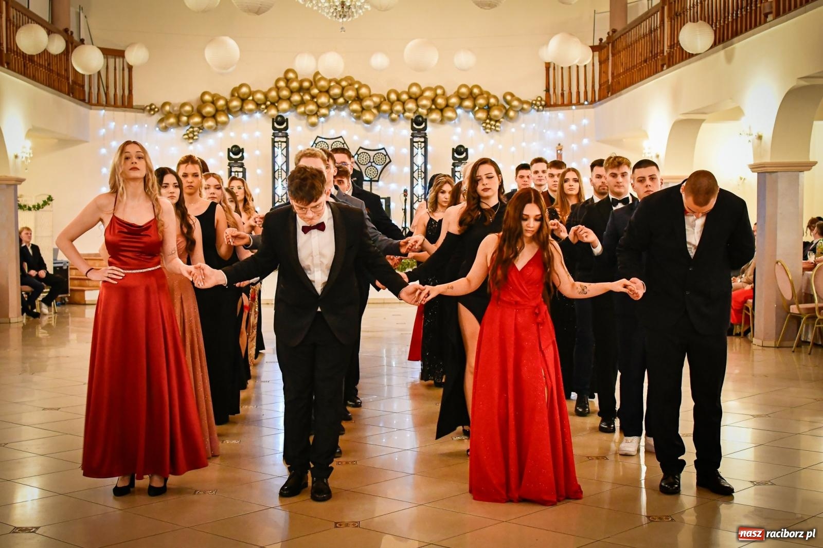 Zdjęcie w galerii na portalu naszraciborz.pl: Studniówka raciborskiego Ekonomika [FOTO i WIDEO] wiadomości z regionu