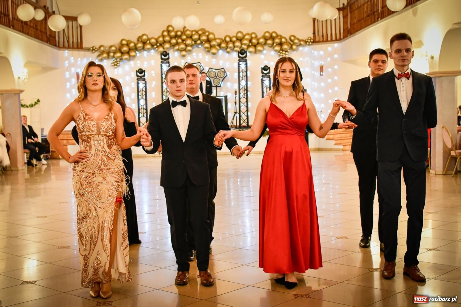 Zdjęcie w galerii na portalu naszraciborz.pl: Studniówka raciborskiego Ekonomika [FOTO i WIDEO] wiadomości z regionu