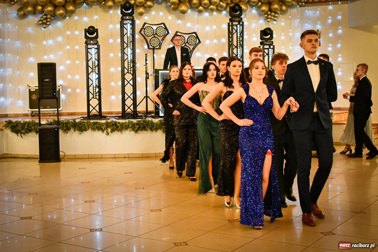 Zdjęcie w galerii na portalu naszraciborz.pl: Studniówka raciborskiego Ekonomika [FOTO i WIDEO] wiadomości z regionu