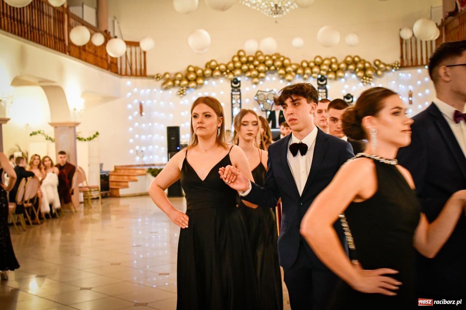 Zdjęcie w galerii na portalu naszraciborz.pl: Studniówka raciborskiego Ekonomika [FOTO i WIDEO] wiadomości z regionu