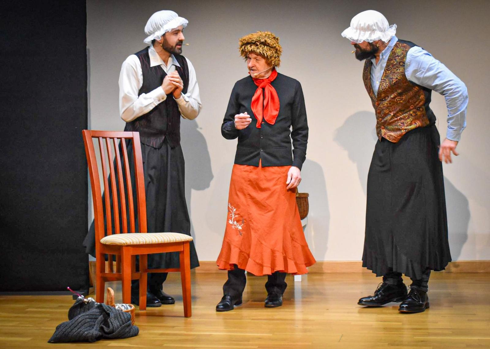 Zdjęcie w galerii na portalu naszraciborz.pl: Fredrowska komedia na deskach Raciborza wiadomości z regionu