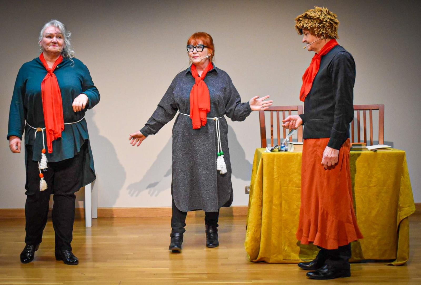 Zdjęcie w galerii na portalu naszraciborz.pl: Fredrowska komedia na deskach Raciborza wiadomości z regionu