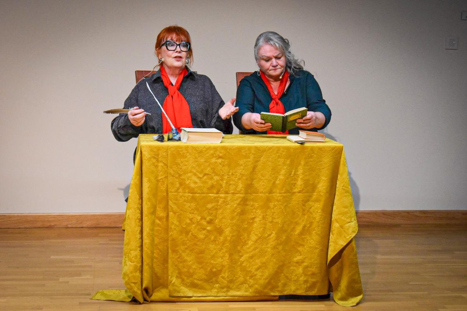 Zdjęcie w galerii na portalu naszraciborz.pl: Fredrowska komedia na deskach Raciborza wiadomości z regionu