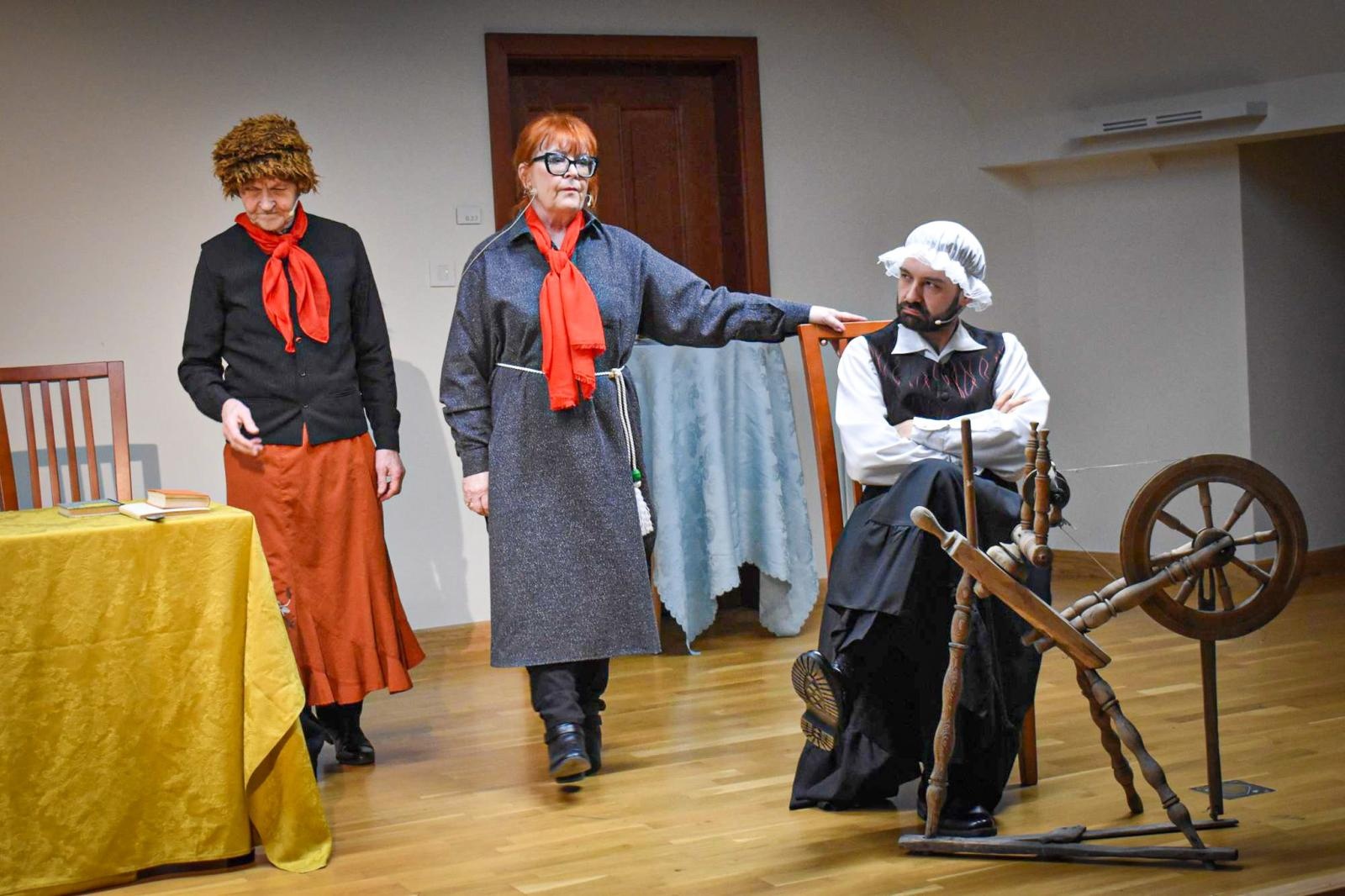 Zdjęcie w galerii na portalu naszraciborz.pl: Fredrowska komedia na deskach Raciborza wiadomości z regionu