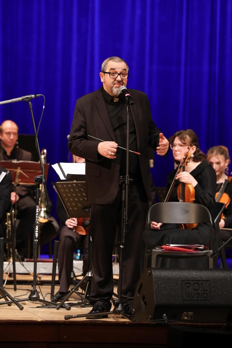 Zdjęcie w galerii na portalu naszraciborz.pl: Koncert świąteczno-noworoczny orkiestr RCK wiadomości z regionu