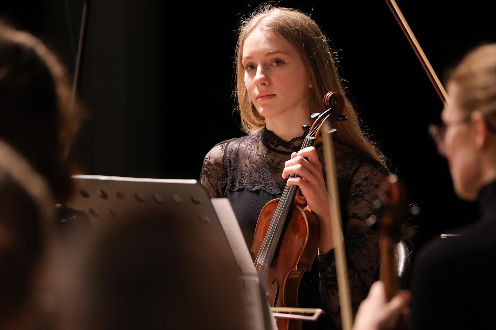 Zdjęcie w galerii na portalu naszraciborz.pl: Koncert świąteczno-noworoczny orkiestr RCK wiadomości z regionu