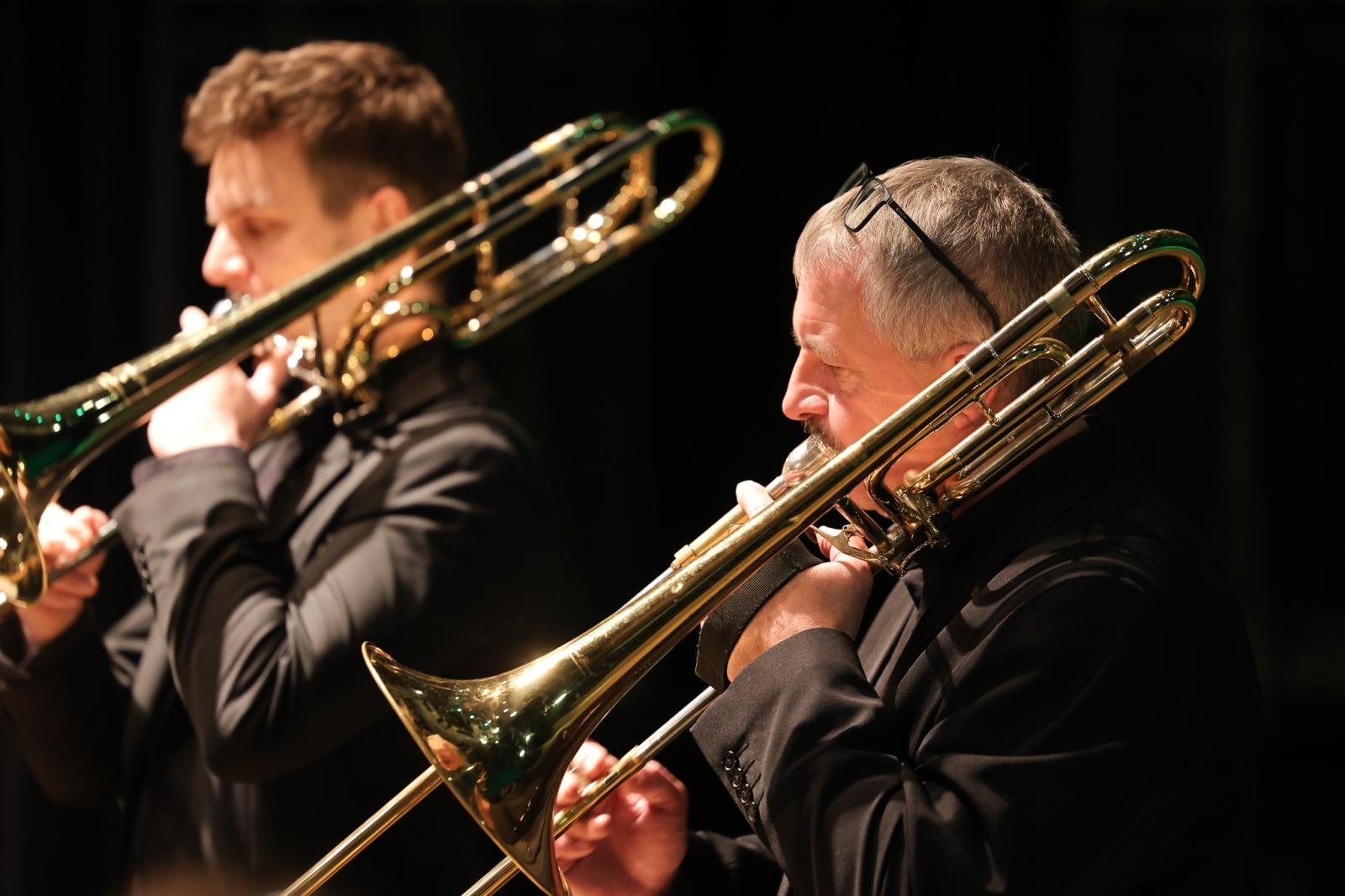 Zdjęcie w galerii na portalu naszraciborz.pl: Koncert świąteczno-noworoczny orkiestr RCK wiadomości z regionu