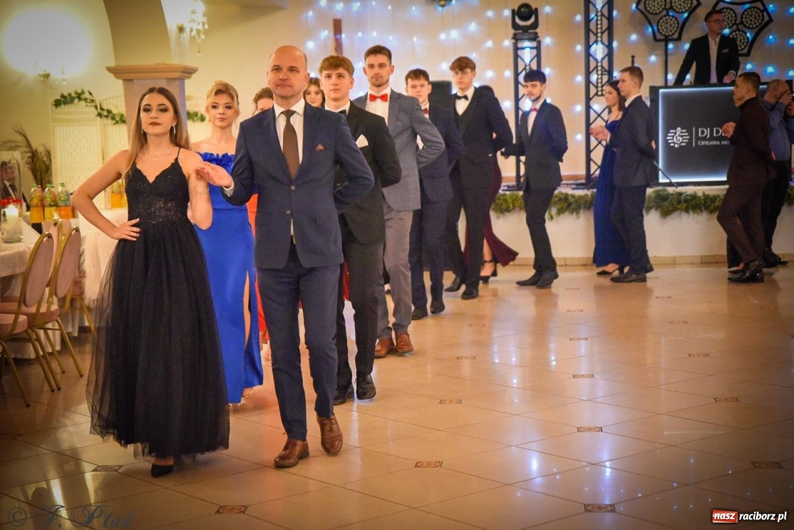 Zdjęcie w galerii na portalu naszraciborz.pl: Studniówka raciborskiego Ekonomika na bis! [FOTO i WIDEO] wiadomości z regionu