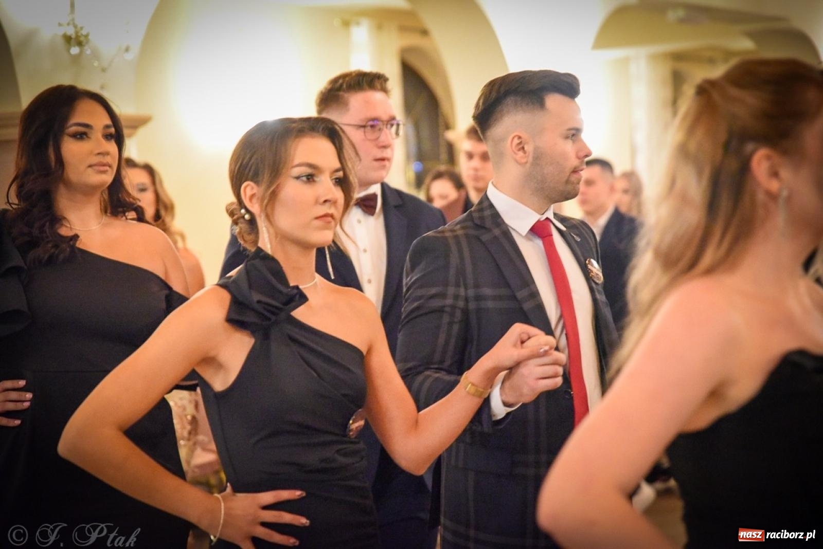 Zdjęcie w galerii na portalu naszraciborz.pl: Studniówka raciborskiego Ekonomika na bis! [FOTO i WIDEO] wiadomości z regionu