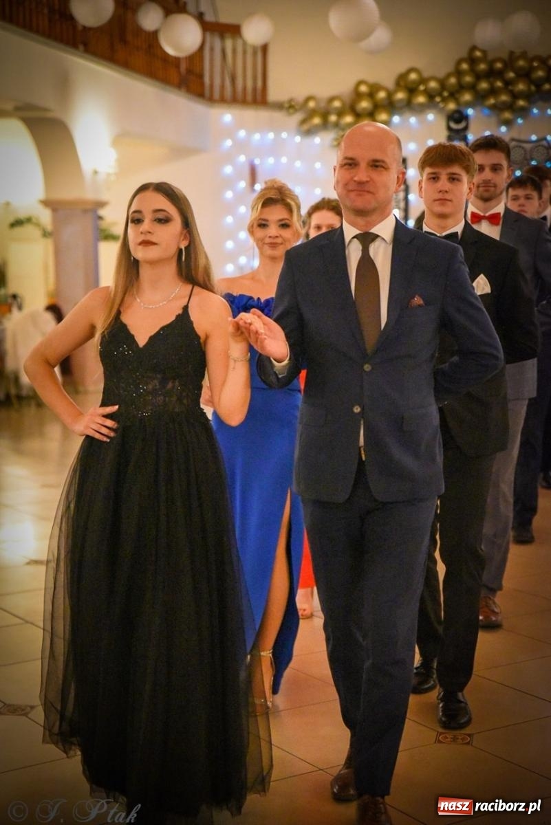 Zdjęcie w galerii na portalu naszraciborz.pl: Studniówka raciborskiego Ekonomika na bis! [FOTO i WIDEO] wiadomości z regionu