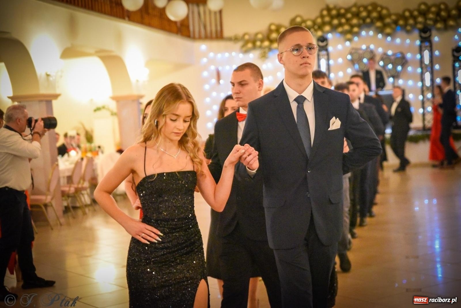 Zdjęcie w galerii na portalu naszraciborz.pl: Studniówka raciborskiego Ekonomika na bis! [FOTO i WIDEO] wiadomości z regionu