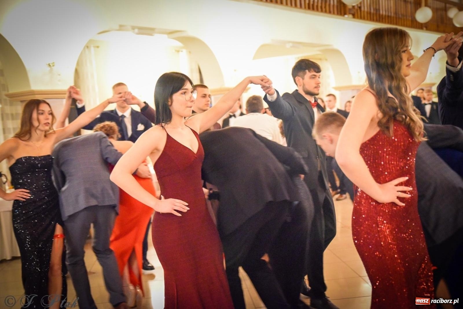 Zdjęcie w galerii na portalu naszraciborz.pl: Studniówka raciborskiego Ekonomika na bis! [FOTO i WIDEO] wiadomości z regionu