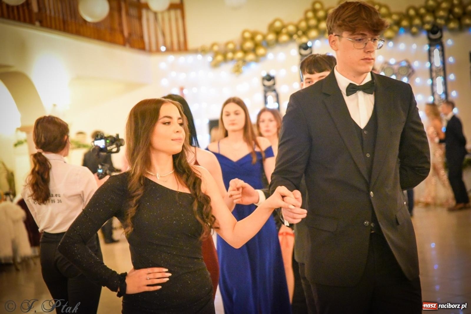 Zdjęcie w galerii na portalu naszraciborz.pl: Studniówka raciborskiego Ekonomika na bis! [FOTO i WIDEO] wiadomości z regionu