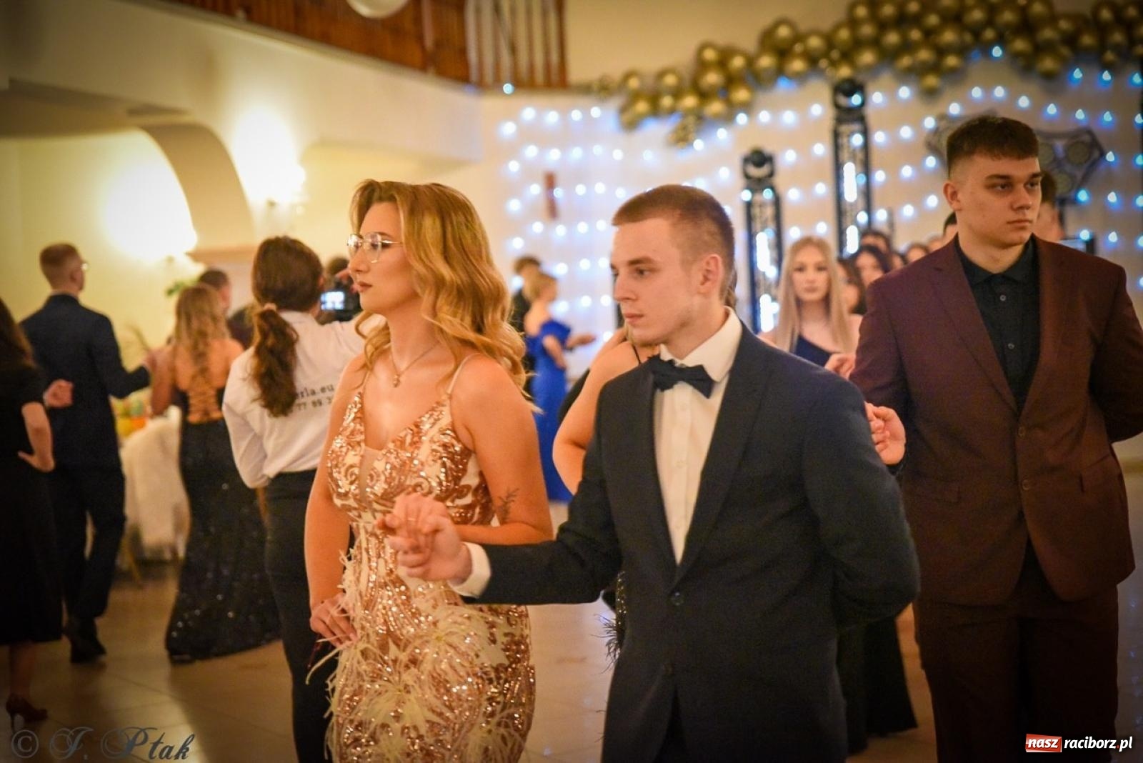 Zdjęcie w galerii na portalu naszraciborz.pl: Studniówka raciborskiego Ekonomika na bis! [FOTO i WIDEO] wiadomości z regionu