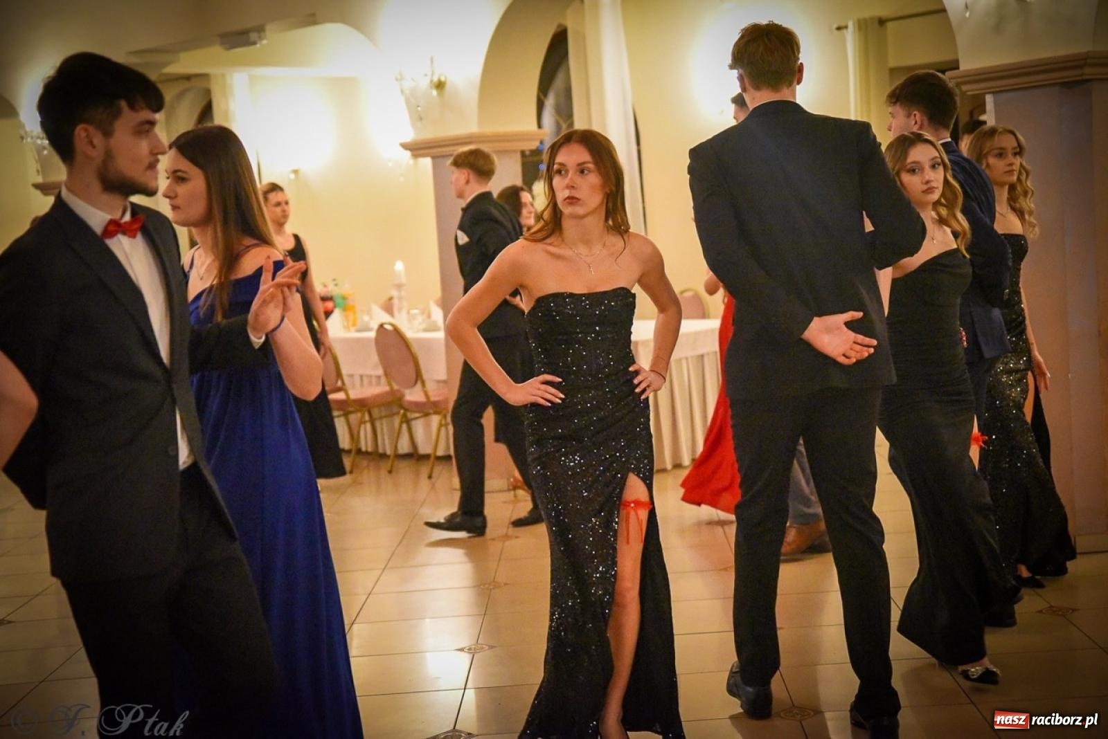 Zdjęcie w galerii na portalu naszraciborz.pl: Studniówka raciborskiego Ekonomika na bis! [FOTO i WIDEO] wiadomości z regionu