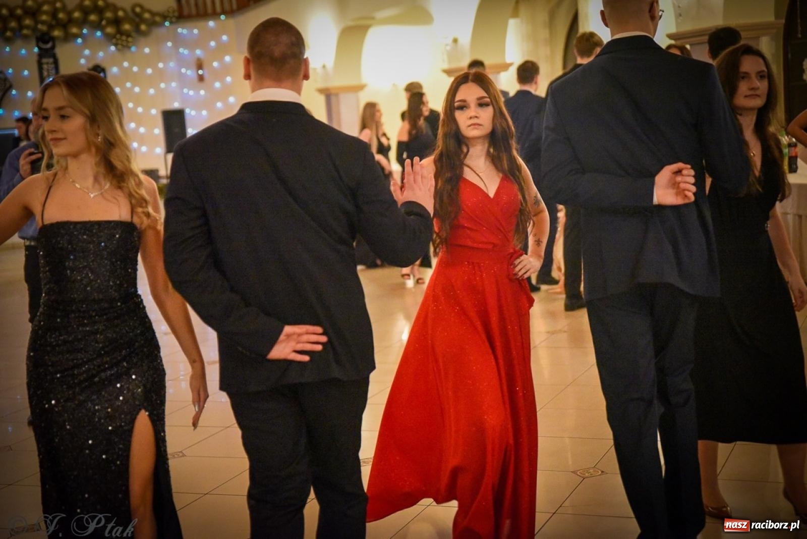 Zdjęcie w galerii na portalu naszraciborz.pl: Studniówka raciborskiego Ekonomika na bis! [FOTO i WIDEO] wiadomości z regionu