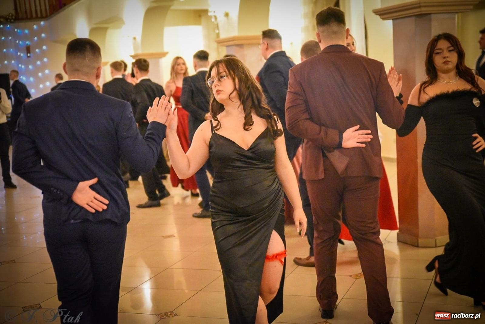 Zdjęcie w galerii na portalu naszraciborz.pl: Studniówka raciborskiego Ekonomika na bis! [FOTO i WIDEO] wiadomości z regionu