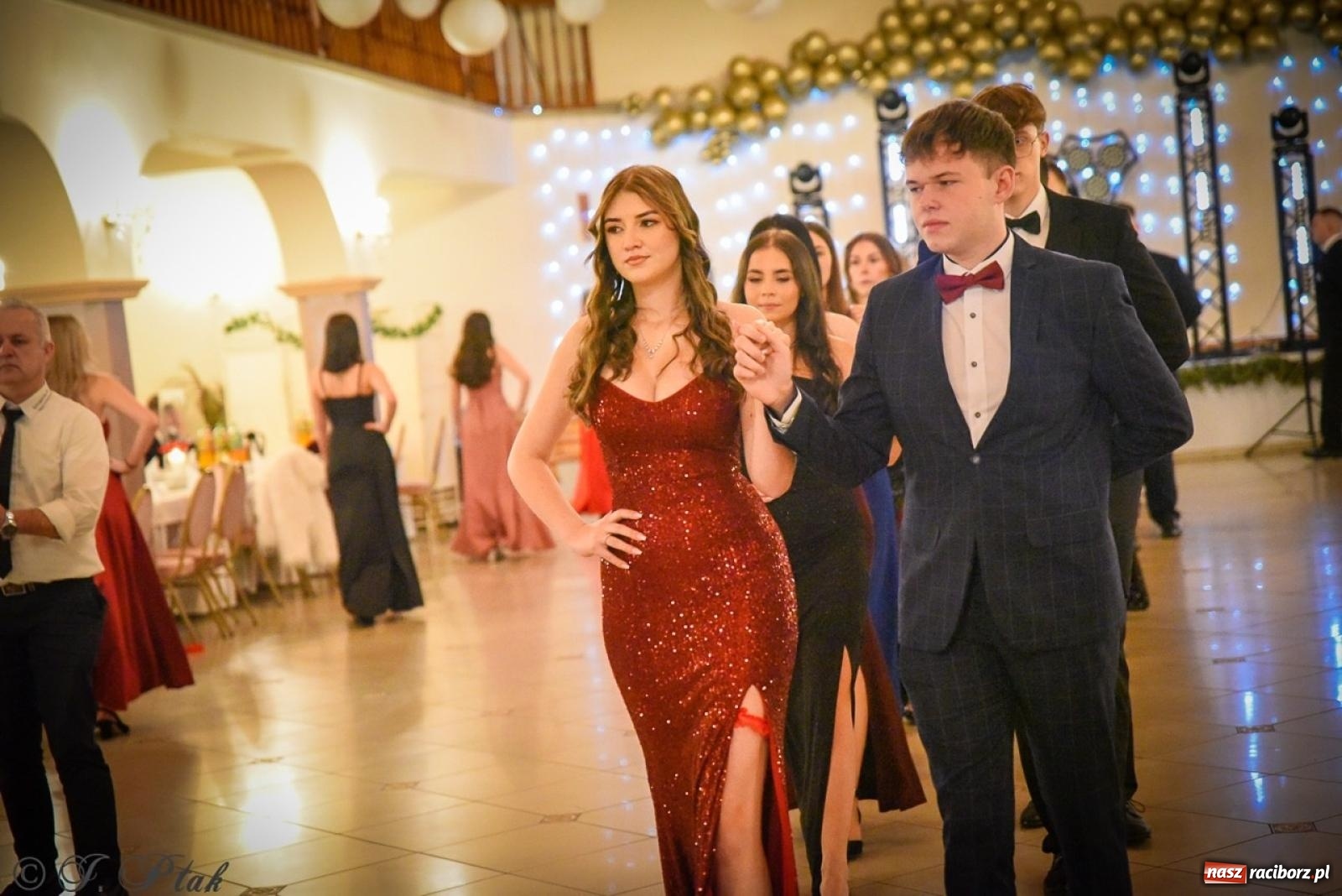 Zdjęcie w galerii na portalu naszraciborz.pl: Studniówka raciborskiego Ekonomika na bis! [FOTO i WIDEO] wiadomości z regionu