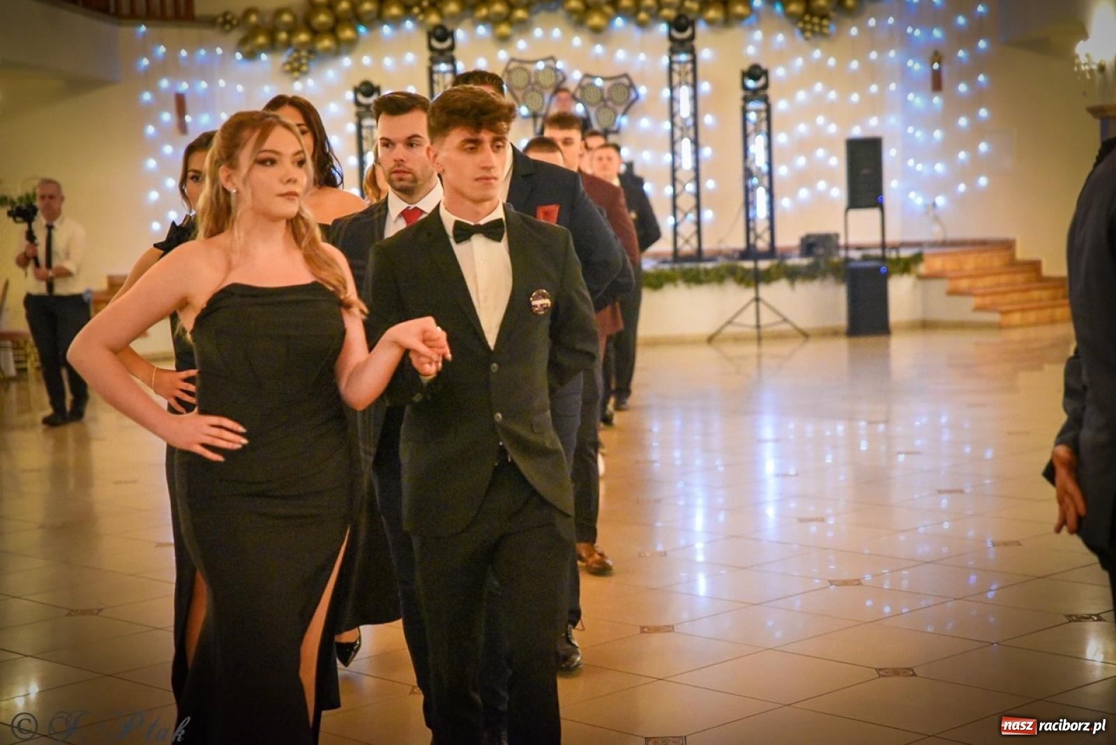 Zdjęcie w galerii na portalu naszraciborz.pl: Studniówka raciborskiego Ekonomika na bis! [FOTO i WIDEO] wiadomości z regionu