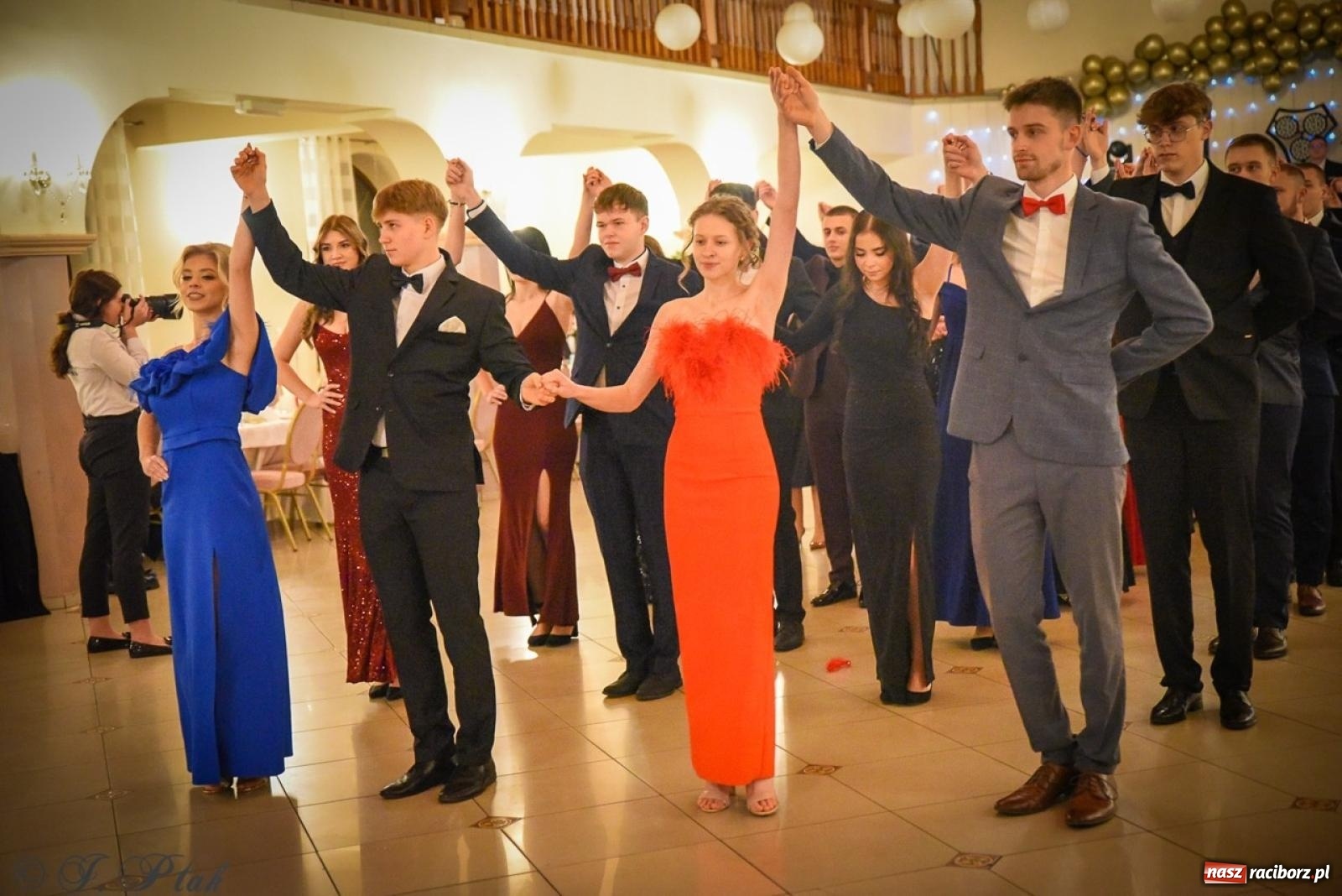 Zdjęcie w galerii na portalu naszraciborz.pl: Studniówka raciborskiego Ekonomika na bis! [FOTO i WIDEO] wiadomości z regionu