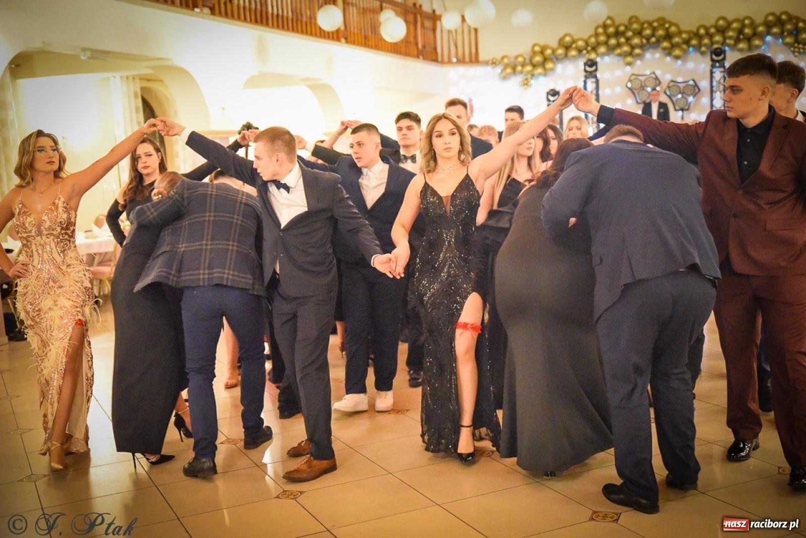 Zdjęcie w galerii na portalu naszraciborz.pl: Studniówka raciborskiego Ekonomika na bis! [FOTO i WIDEO] wiadomości z regionu