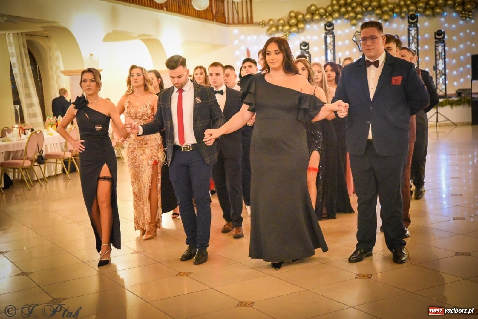 Zdjęcie w galerii na portalu naszraciborz.pl: Studniówka raciborskiego Ekonomika na bis! [FOTO i WIDEO] wiadomości z regionu