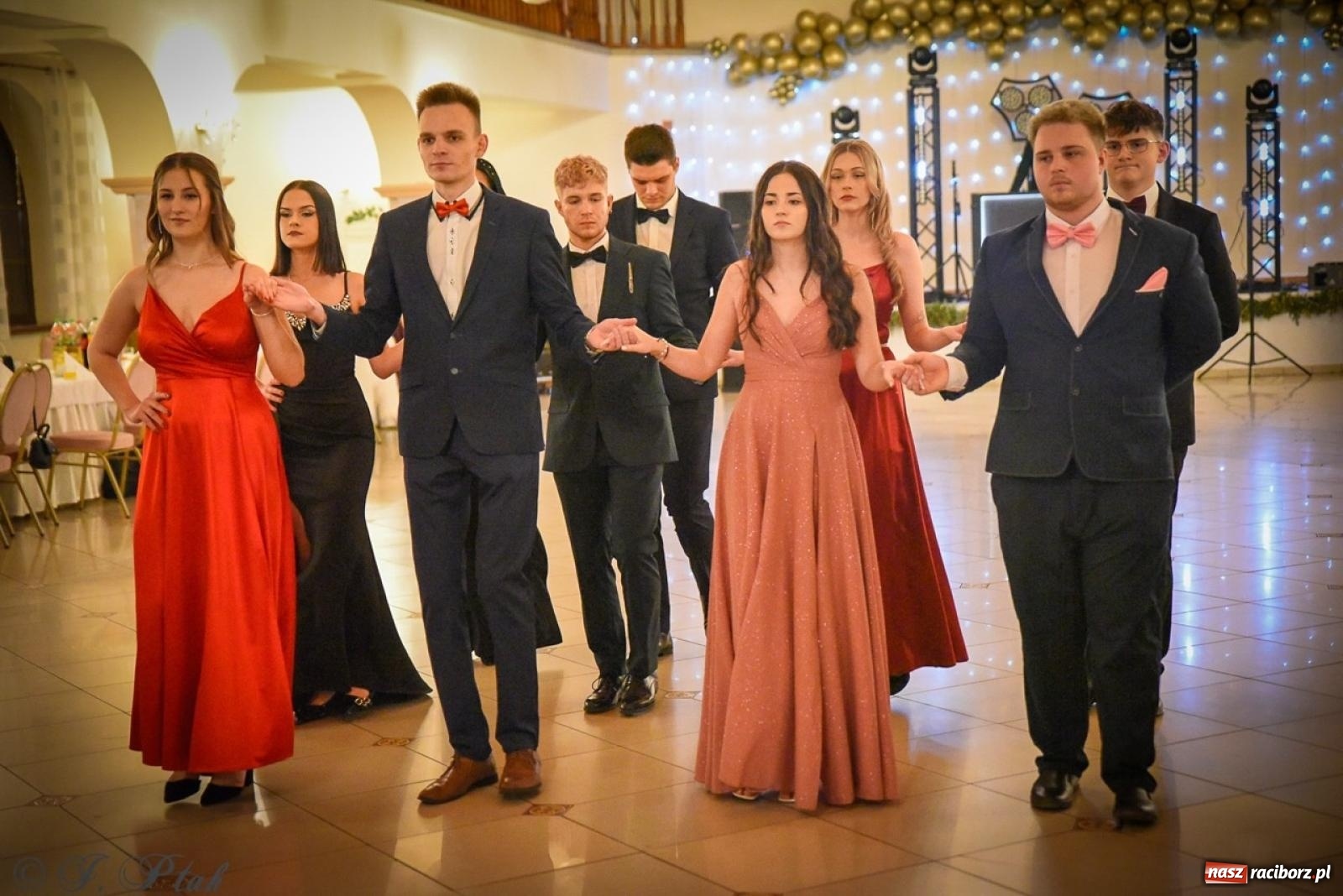 Zdjęcie w galerii na portalu naszraciborz.pl: Studniówka raciborskiego Ekonomika na bis! [FOTO i WIDEO] wiadomości z regionu