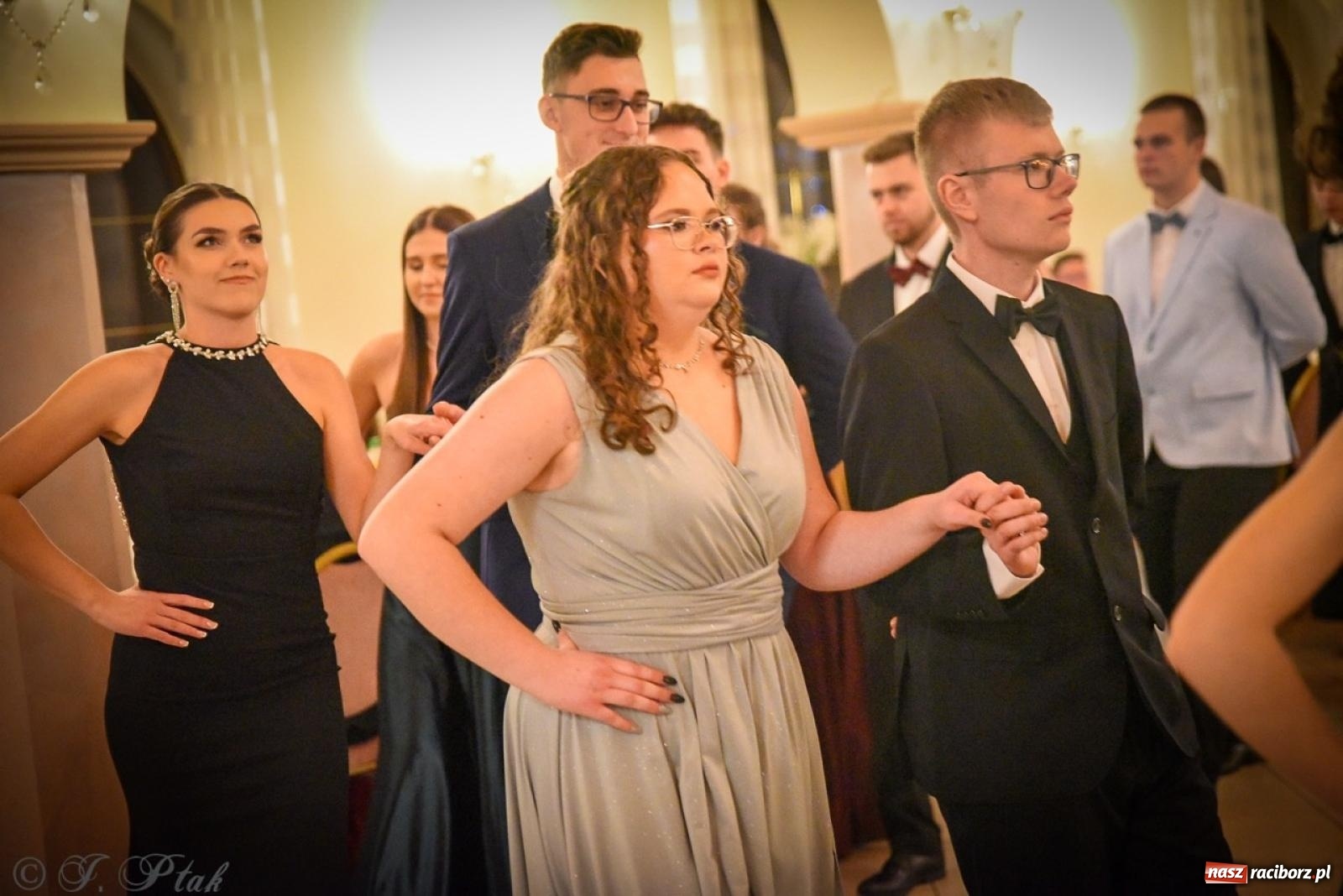 Zdjęcie w galerii na portalu naszraciborz.pl: Studniówka raciborskiego Ekonomika na bis! [FOTO i WIDEO] wiadomości z regionu