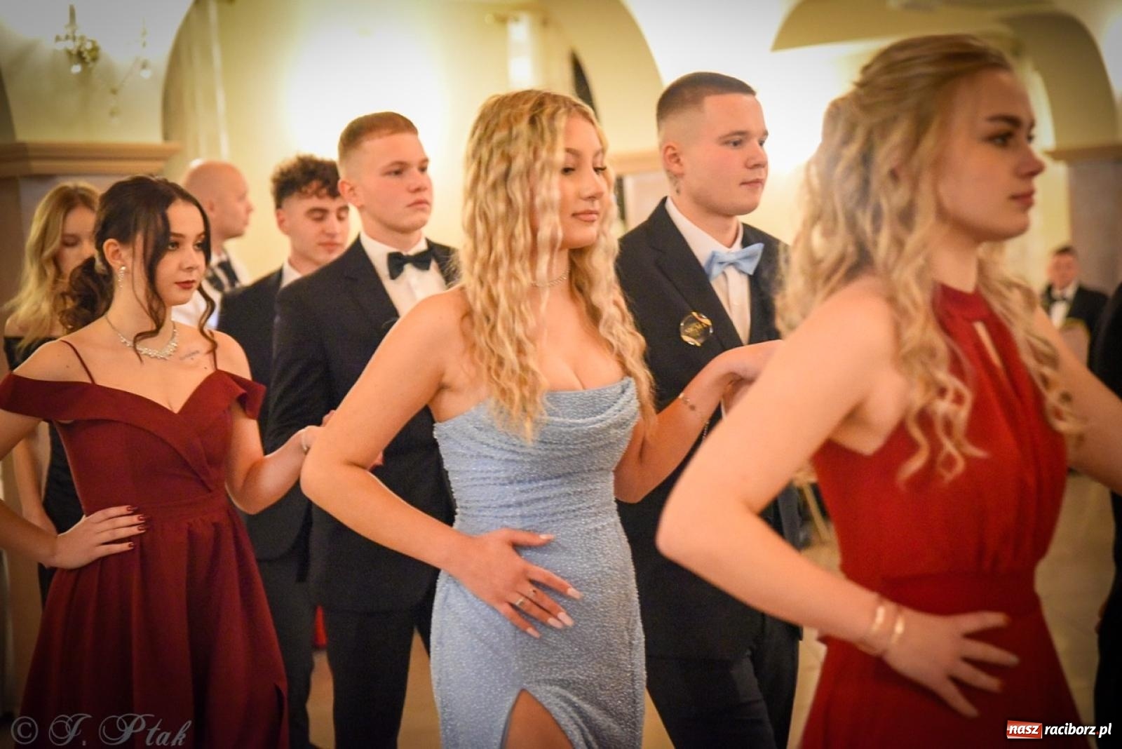 Zdjęcie w galerii na portalu naszraciborz.pl: Studniówka raciborskiego Ekonomika na bis! [FOTO i WIDEO] wiadomości z regionu