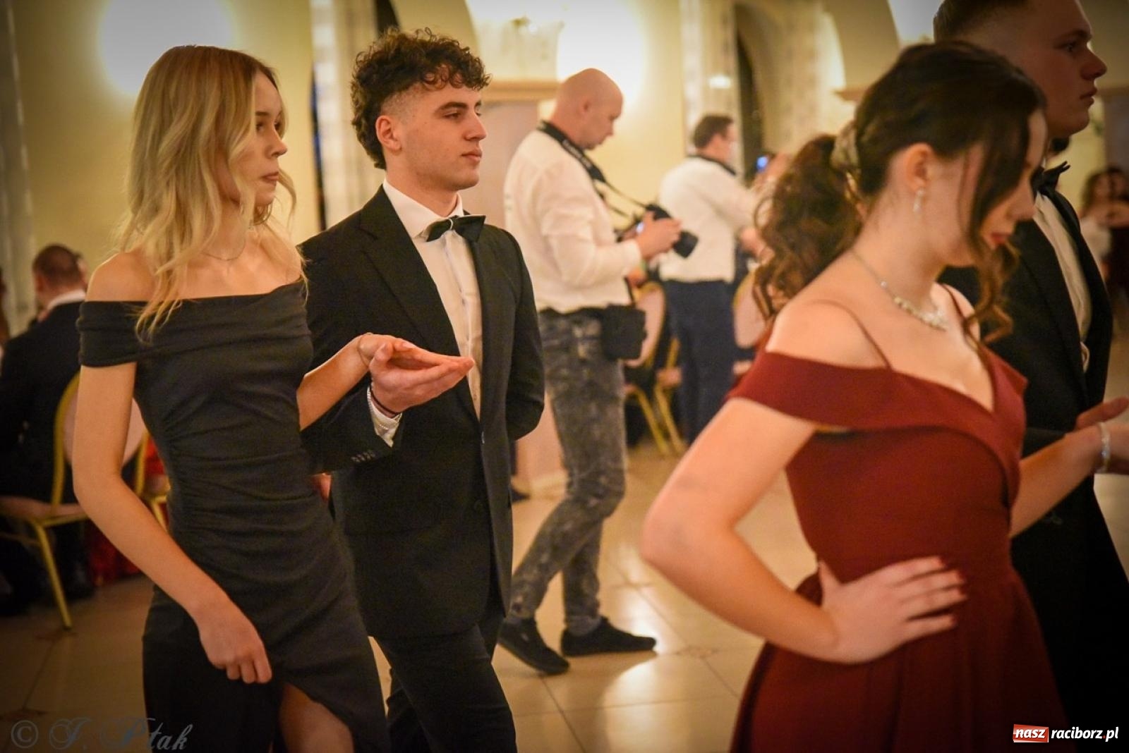 Zdjęcie w galerii na portalu naszraciborz.pl: Studniówka raciborskiego Ekonomika na bis! [FOTO i WIDEO] wiadomości z regionu