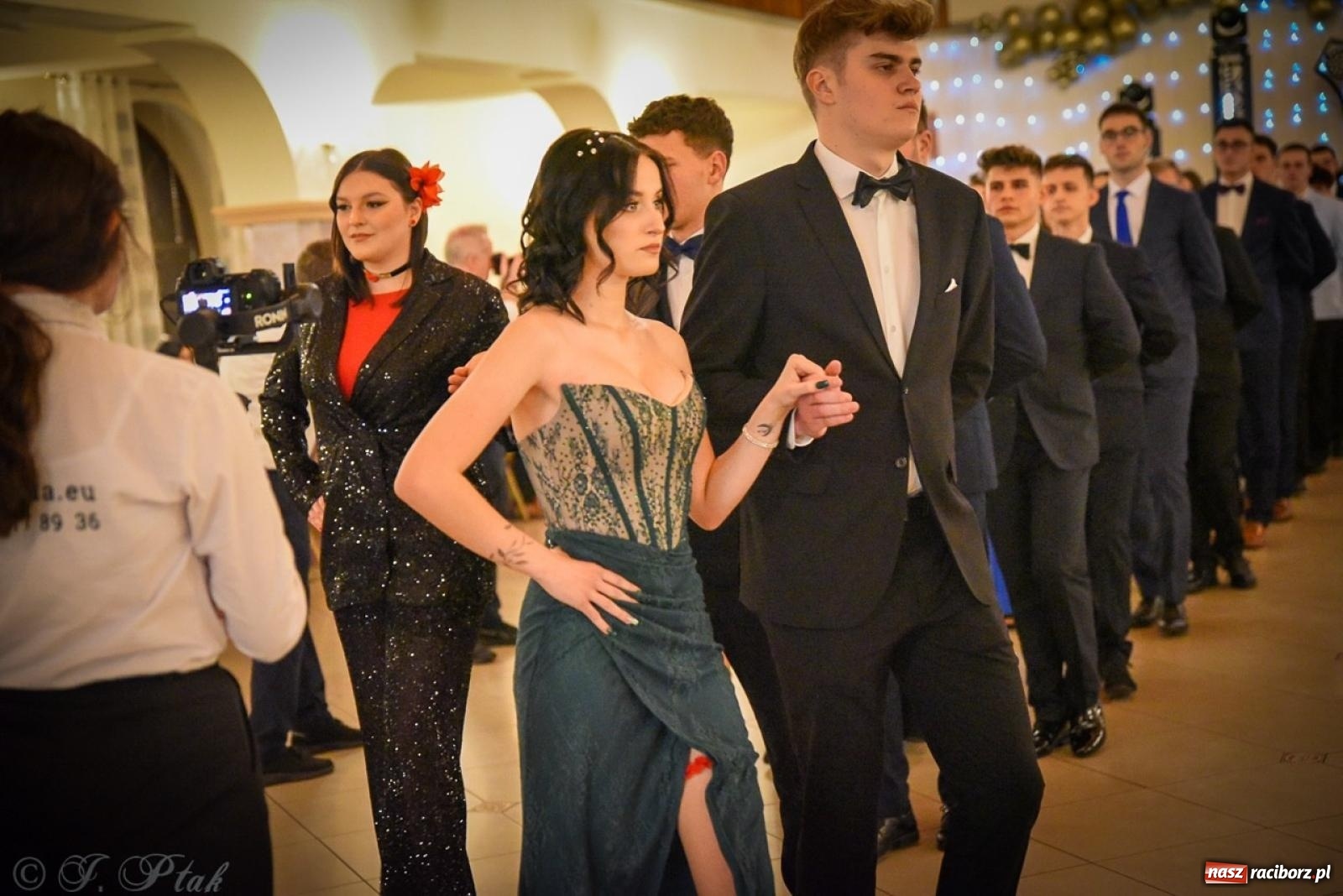 Zdjęcie w galerii na portalu naszraciborz.pl: Studniówka raciborskiego Ekonomika na bis! [FOTO i WIDEO] wiadomości z regionu