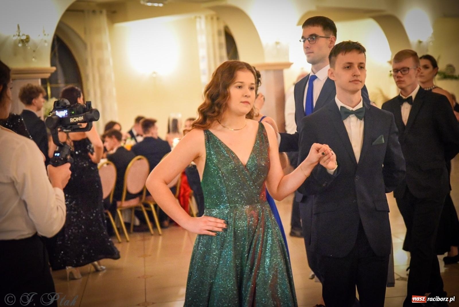 Zdjęcie w galerii na portalu naszraciborz.pl: Studniówka raciborskiego Ekonomika na bis! [FOTO i WIDEO] wiadomości z regionu