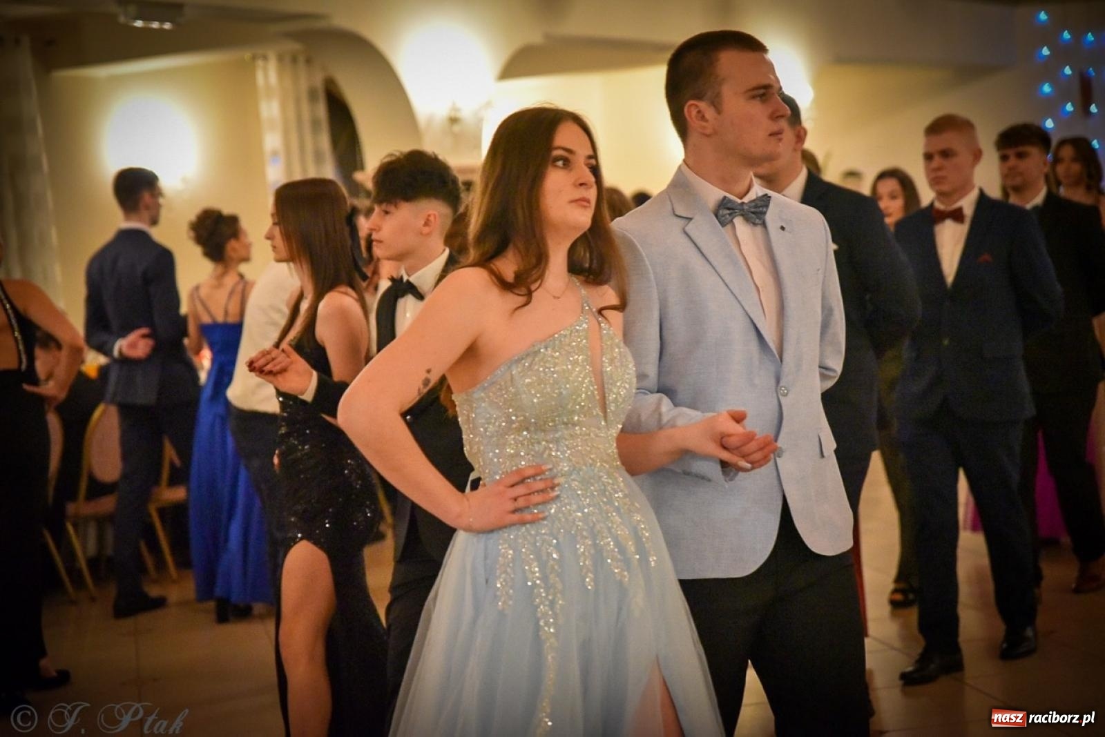 Zdjęcie w galerii na portalu naszraciborz.pl: Studniówka raciborskiego Ekonomika na bis! [FOTO i WIDEO] wiadomości z regionu